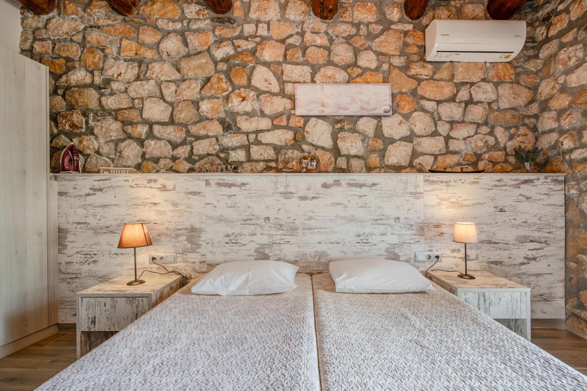 Souda Bay Cottage Плакіас Екстер'єр фото